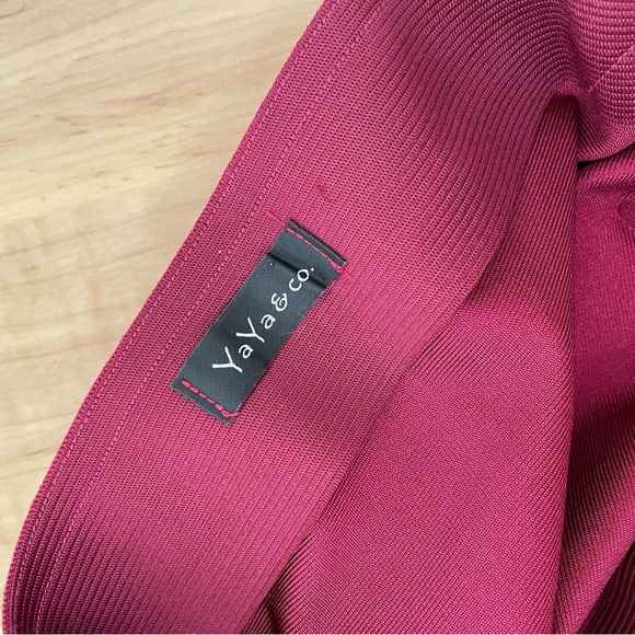 Bandage Bodycon Skirt - Picture 2 of 3